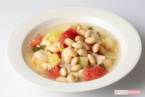 酢大豆とトマトのチキンスープ 撮影/矢島泰輔