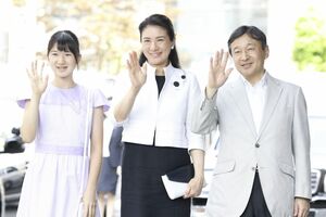 8月10日、ご両親の地方公務に初めて同行された愛子さま。東京五輪のときは大学1年生に