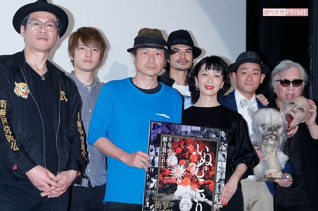 '17年、映画『いぬむこいり』初日挨拶に参加した片嶋監督と有森