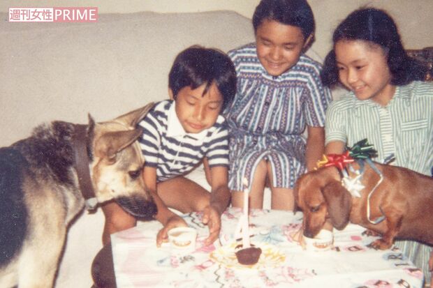 個性を大事にする自立心はニューヨークで育まれた（右）