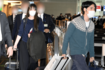 小室夫妻の結婚問題が皇族の結婚のハードルを上げることに(写真は'21年11月)