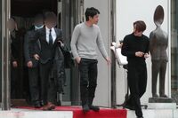 滝沢秀明、ピンチの事務所を救う策は“世代交代”  置いてけぼりの関ジャニ