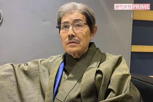 渋くてカッコいい和装で、ドリフのコントに挑む加藤茶