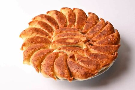 餃子の馬渡の「もっちり餃子」たれ・ラード付き10個入り 648円