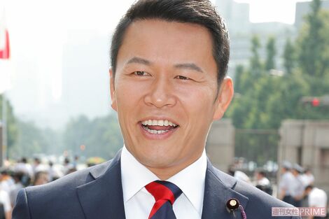 国民民主から出馬の須藤元気、“ギラギラ電飾自転車”疾走動画に「ズレてる」の呆れ声、山尾志桜里ショック再来の懸念