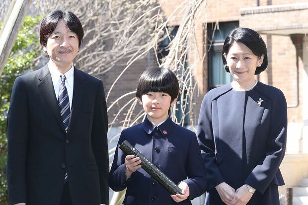 3月15日、小学校を卒業された悠仁さま。秋篠宮家は次代の両陛下をお支えすることができるのだろうか