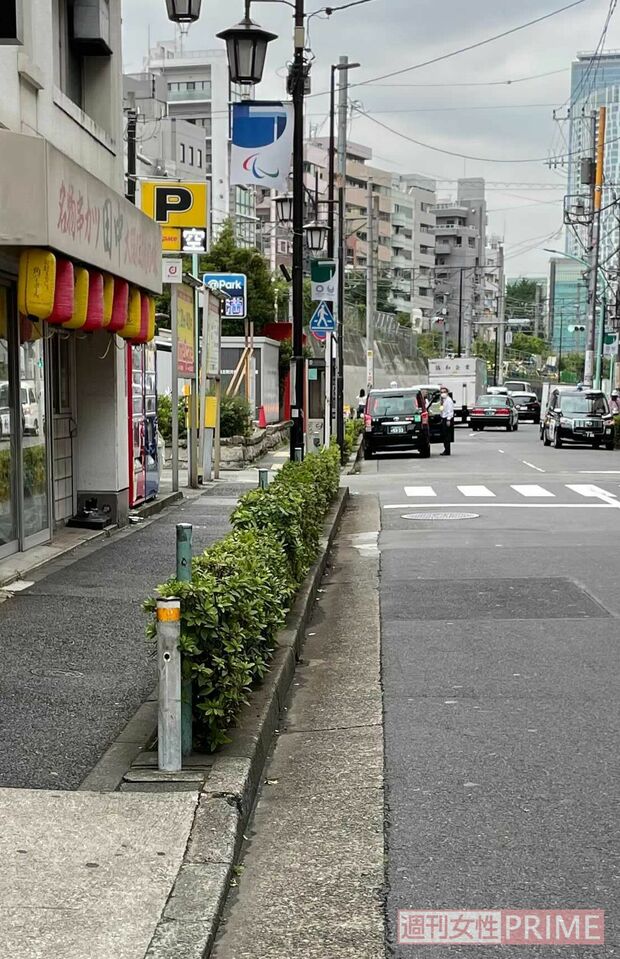 泥酔していたあやなんが座り込んだ路上