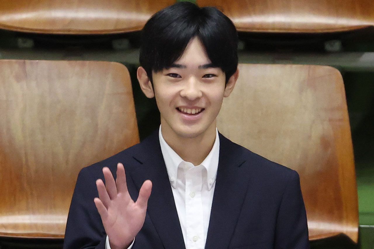 悠 仁 さま