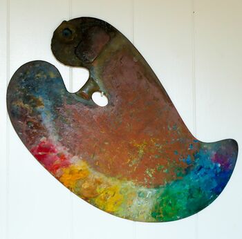 父の形見のパレット、今も大切に玄関に飾っている