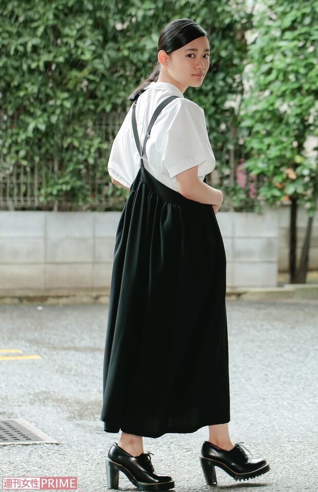 杉咲花　撮影／佐藤靖彦