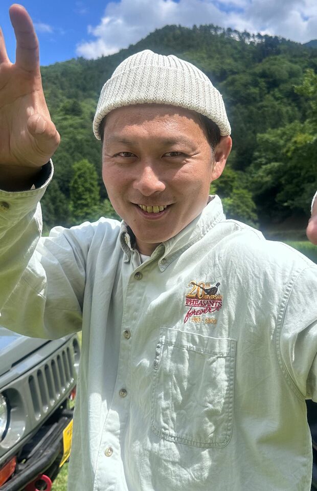 ベアーズ島田キャンプさん●フードコーディネーター、バーベキューインストラクターの資格を持つ野外料理研究家。ヒロシ率いるソロキャンプ集団『焚火会』メンバー。YouTube「ベアーズ島田キャンプチャンネル」も人気。