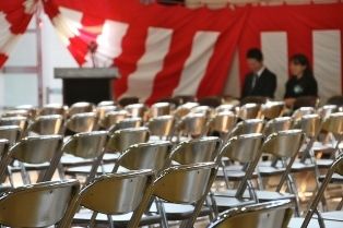 中島みゆき、母校の卒業式祝辞 ニセモノ事件が起きた訳 