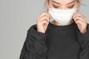 「花粉の飛散量」と「新型コロナのかかりやすさ」は、無関係ではないようです