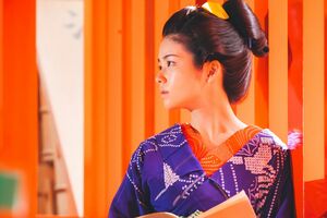 花魁の瀬川（小芝風花）も本を読むのが好きだった（番組公式インスタより）