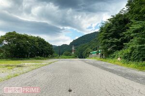 いつもならフジロックの入場ゲートが建てられている場所だが、今年は痕跡すら見えない（'20年8月）