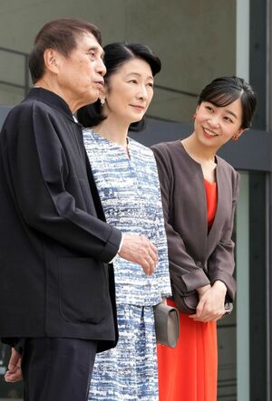 今年は母娘のペア公務が増えている（写真は10月、香川県にて）