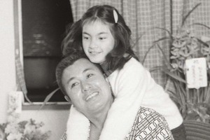 子煩悩ぶりが伝わってくる一枚(1982年2月22日撮影)