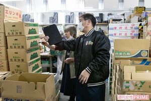 通りがけでも、さりげなくフォローや感謝の声かけを欠かさない　撮影／齋藤周造