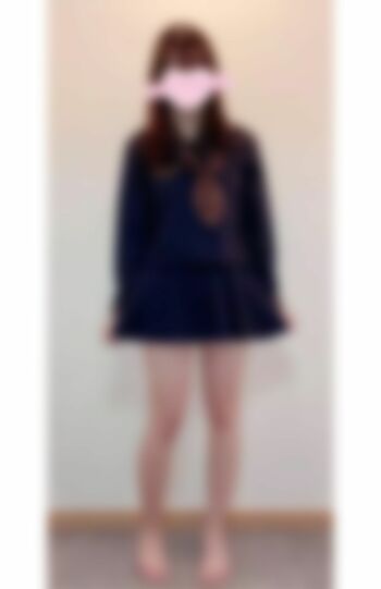 JKリフレに在籍していたと思われる女性の全身写真（現在は削除）