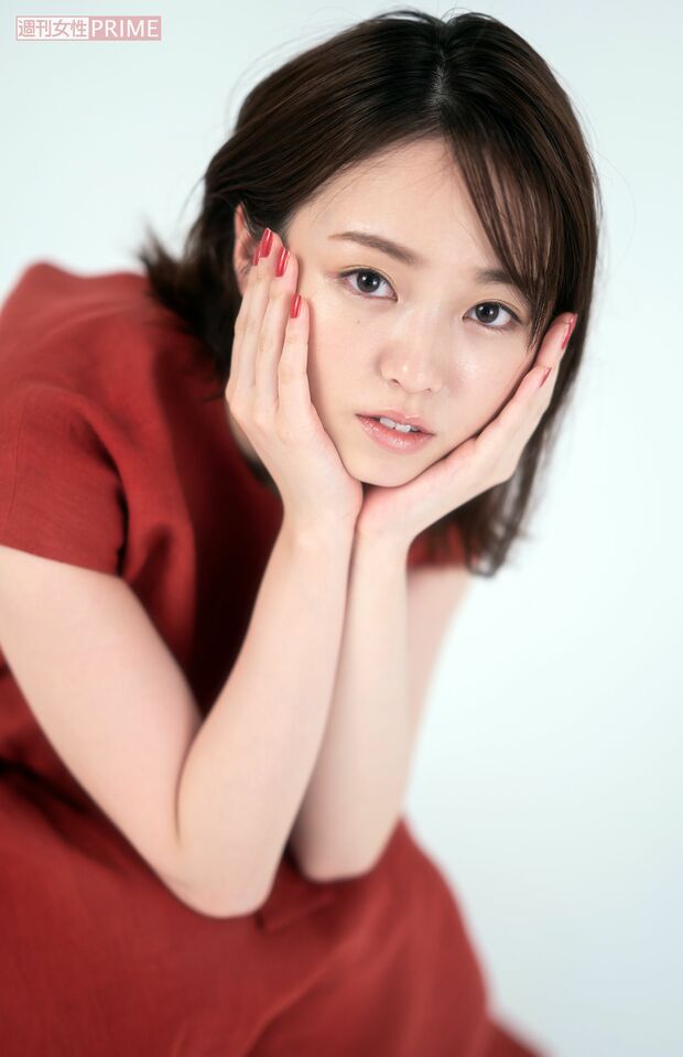 ちゃっかり小顔効果を狙う!? ずーみん　撮影／佐藤靖彦