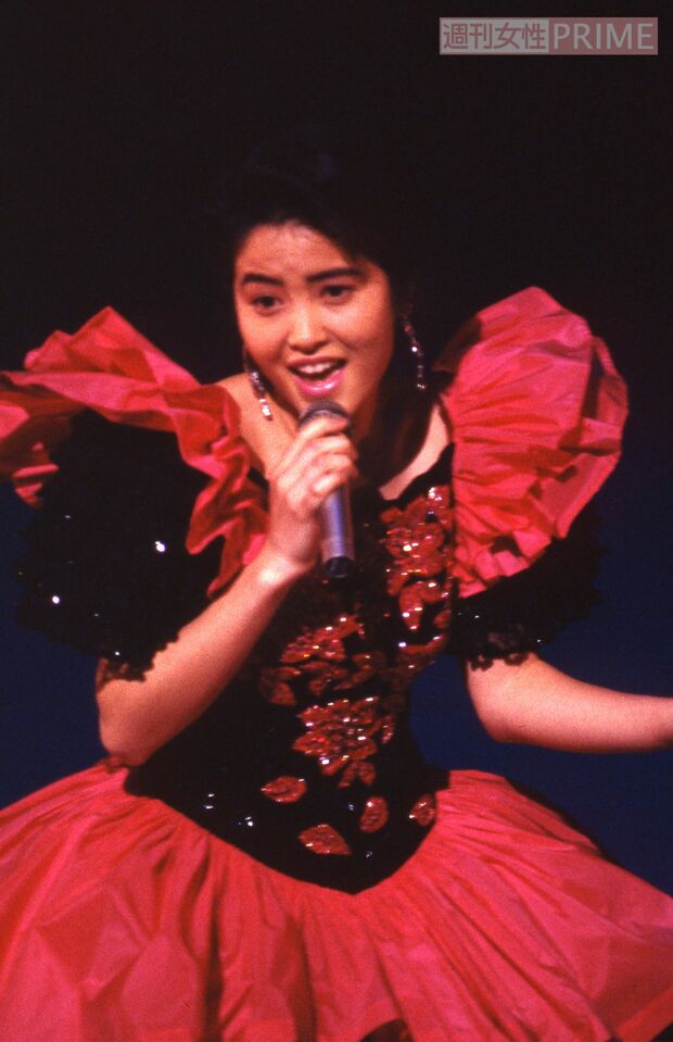 荻野目洋子