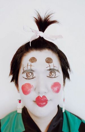 一昨年のハロウィンで、炭治郎が女装したときの化粧コスを披露したのは、アニメ版の炭治郎の声を務めた花江夏樹。かなりのインパクト!（本人ツイッターより）