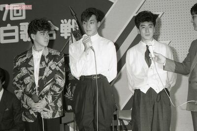 1986年の紅白、少年隊はデビュー曲『仮面舞踏会』で初出場
