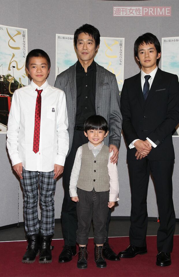 『とんび』の制作発表会見に臨む堤真一（2011年）