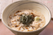 【ツナとなめたけのお茶漬け風】具材のうまみでたっぷり吸ってウマウマ!(調理/牛尾理恵・撮影/廣瀬靖士)
