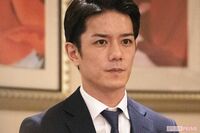滝沢秀明の新会社『TOBE』がついに元V6・三宅健の合流を正式発表へ チキン、充電、バングル…匂わせの数々