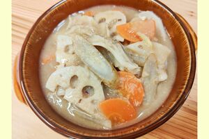 【花粉症】根菜と舞茸のみそ仕立てスープ