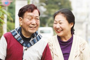 「ネタにできたらラクになりました、私も小雁も。一生“合わせ鏡”です」──寛子さん