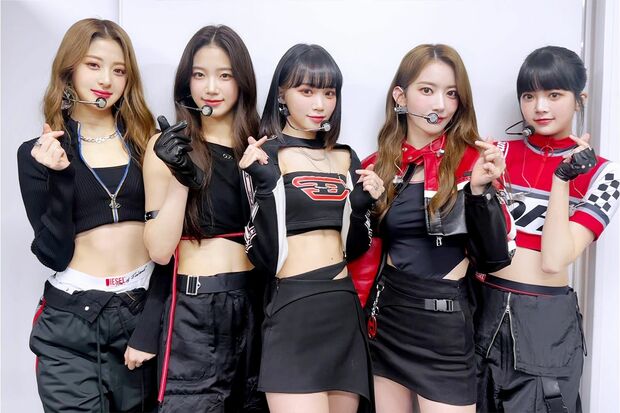 BTS所属の“HYBE”初のガールズグループのLE SSERAFIM（公式Twitterより）