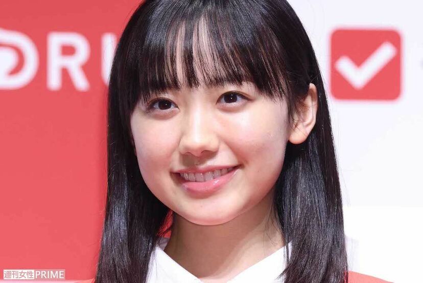 画像・写真】芦田愛菜、総額100万円超えのハイブランド姿に「なんか違う」「ディオール顔じゃない」辛辣ツッコミ続出 | 週刊女性PRIME