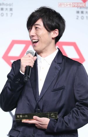 高橋一生自身がよく検索するワードはハリネズミ。「動物が好き。癒しを求めて……」いるそう。撮影／佐藤靖彦