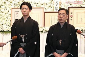 会見に応じる香川照之と市川團子。香川は猿翁さんを「偉大すぎて、まばゆい存在」と回想（写真／産経ビジュアル）