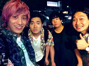 左からEXITの兼近大樹、四千頭身の石橋遼大、宮下草薙の草薙航基、かが屋の賀屋壮也。（兼近のTwitterより）