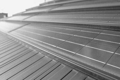 太陽光発電で電気代を安く　※画像はイメージです