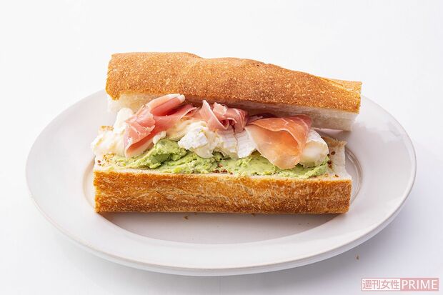 優しい味わいのそら豆クリームに春を感じます「そら豆クリームたっぷり！春色サンド」調理／みないきぬこ　スタイリング／中村弘子　撮影／廣瀬靖士