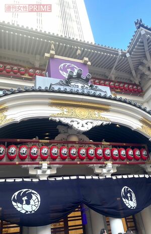 歌舞伎座は何度来ても、なんだか背筋が伸びますね