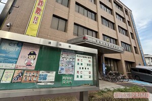自称30代の女性を現行犯逮捕した警視庁滝野川署(撮影/編集部)