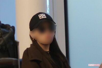 時間差で現れた女性