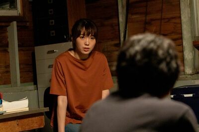 事件の真相に迫るため、柚木はあることを景に託す　(c)テレビ朝日