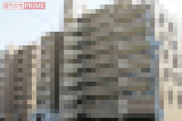 8階建ての分譲マンションの一室で…