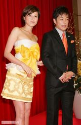 陣内智則と藤原紀香の婚約発表記者会見（'06年）