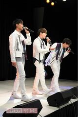 左からテフン、ウシク、ソル　撮影／高梨俊浩