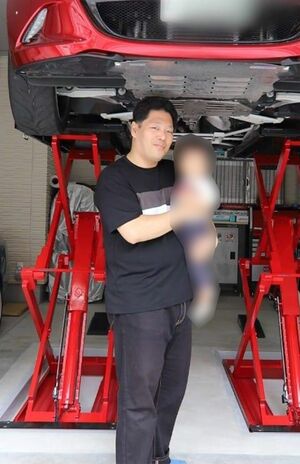 西岡竜司容疑者（本人のフェイスブックより、一部加工）