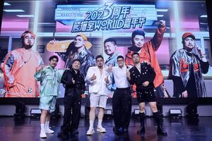 『熊猫堂ProducePandas』(左から)Cass、Otter、DING、Husky、Mr.17。ファンの愛称は“パンダ飼育員”