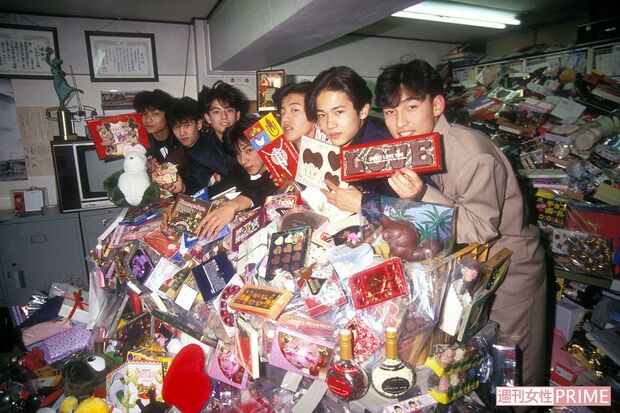 SMAP　バレンタイになると事務所はチョコレートの山