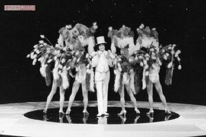 のっぽさんが司会に抜擢された音楽番組『音楽特急列車』のひとコマ